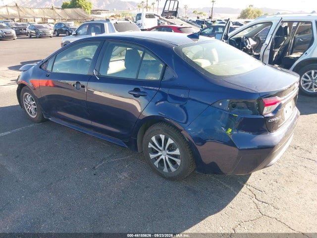 Toyota Corolla Hybrid Le 2022 JTDEAMDE7NJ046832 Image 3