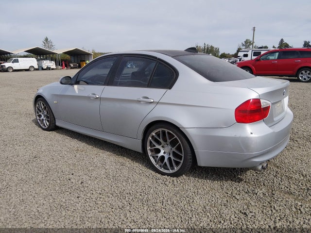 2006 Bmw 325i მანქანა იყიდება აუქციონზე, vin: WBAVB13576KX50096, აუქციონის ნომერი: 46185649