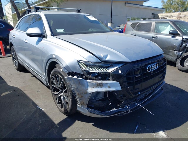 46185704 :رقم المزاد ، WA1EVAF13MD036920 vin ، 2021 Audi Q8 Premium Plus مزاد بيع