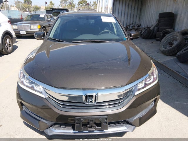 Продажа на аукционе авто 2017 Honda Accord Ex-l V6, vin: 1HGCR3F82HA008478, номер лота: 46185732