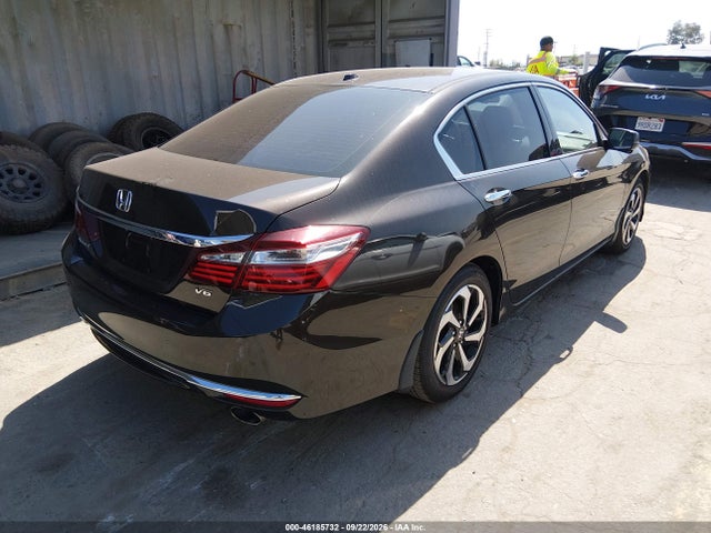 Продажа на аукционе авто 2017 Honda Accord Ex-l V6, vin: 1HGCR3F82HA008478, номер лота: 46185732