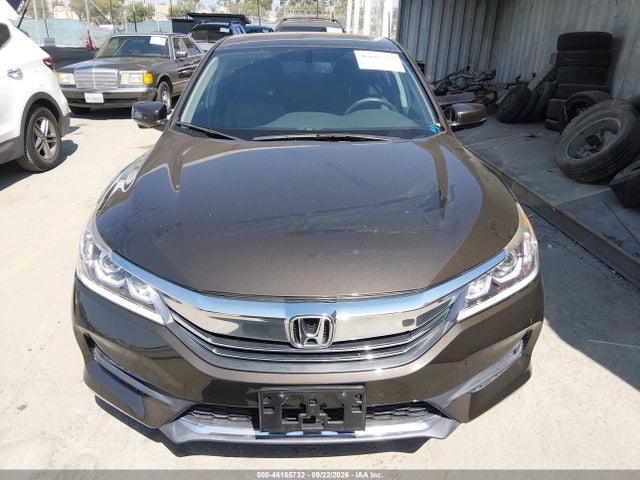 Продажа на аукционе авто 2017 Honda Accord Ex-l V6, vin: 1HGCR3F82HA008478, номер лота: 46185732