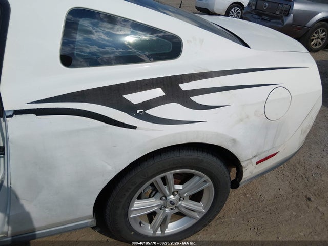 Продажа на аукционе авто 2011 Ford Mustang V6, vin: 1ZVBP8AM8B5151787, номер лота: 46185770