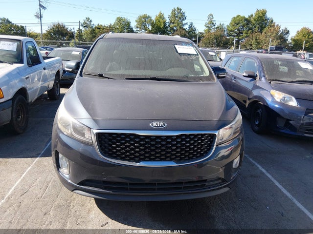46185830 :رقم المزاد ، KNDMC5C19F6023003 vin ، 2015 Kia Sedona Ex مزاد بيع