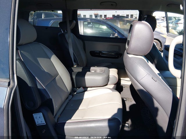 46185830 :رقم المزاد ، KNDMC5C19F6023003 vin ، 2015 Kia Sedona Ex مزاد بيع
