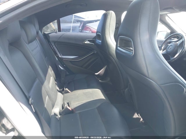 Mercedes-Benz CLA 250 2015 WDDSJ4EB7FN215061 Image 8