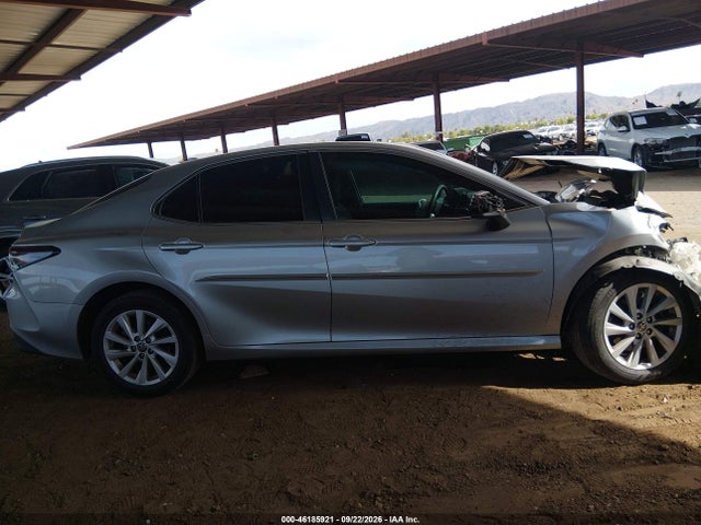Продаж на аукціоні авто 2021 Toyota Camry Le, vin: 4T1C11AK3MU421964, номер лоту: 46185921
