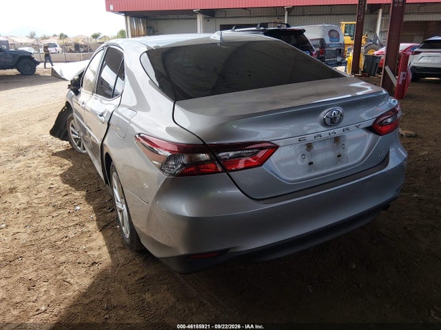 Продаж на аукціоні авто 2021 Toyota Camry Le, vin: 4T1C11AK3MU421964, номер лоту: 46185921