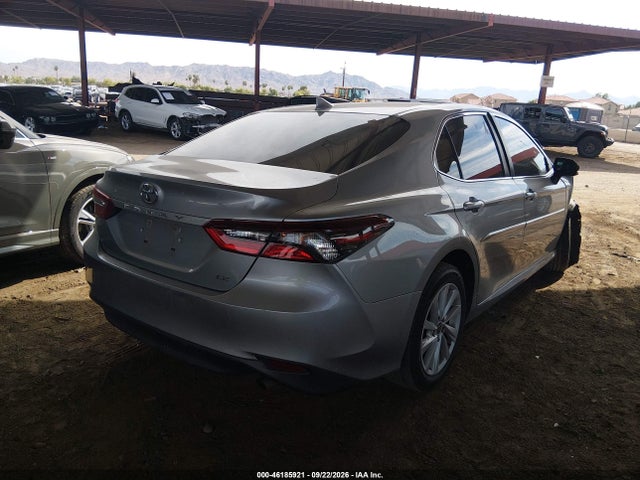 Продаж на аукціоні авто 2021 Toyota Camry Le, vin: 4T1C11AK3MU421964, номер лоту: 46185921