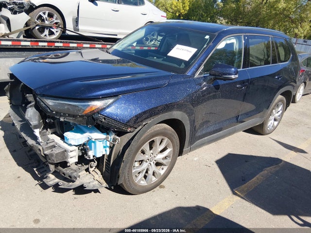 2025 Toyota Grand Highlander Limited მანქანა იყიდება აუქციონზე, vin: 5TDAAAB56SS079917, აუქციონის ნომერი: 46185966