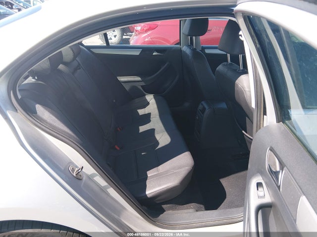 46186001 :رقم المزاد ، 3VWLX7AJ7BM364101 vin ، 2011 Volkswagen Jetta 2.5l Sel مزاد بيع