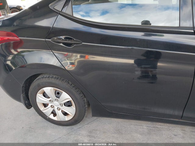 Продаж на аукціоні авто 2016 Hyundai Elantra Se, vin: 5NPDH4AEXGH794725, номер лоту: 46186019