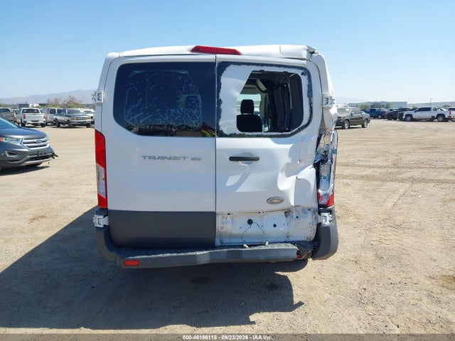 Ford Transit-150 2015 1FTNE1ZM6FKA79125 Image 17