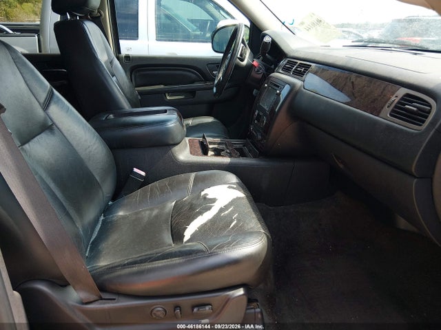 Продажа на аукционе авто 2012 Gmc Yukon Xl 1500 Denali, vin: 1GKS2MEF7CR210493, номер лота: 46186144