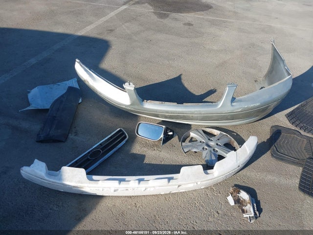 46186151 :رقم المزاد ، JT2BF22K710303966 vin ، 2001 Toyota Camry Le V6 مزاد بيع