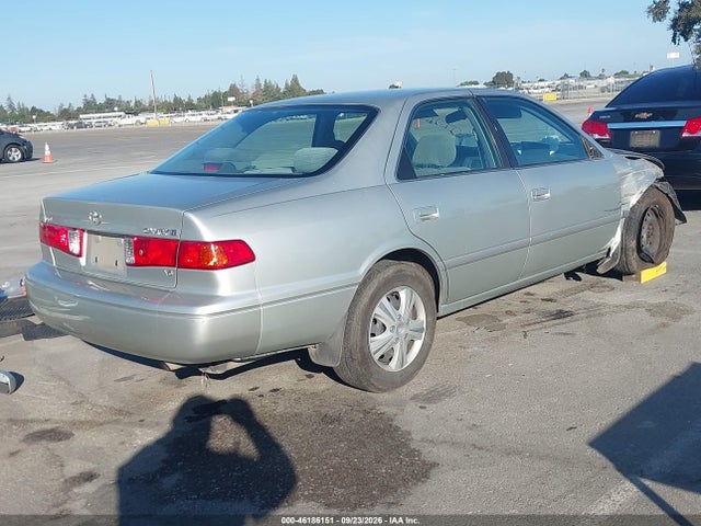 46186151 :رقم المزاد ، JT2BF22K710303966 vin ، 2001 Toyota Camry Le V6 مزاد بيع