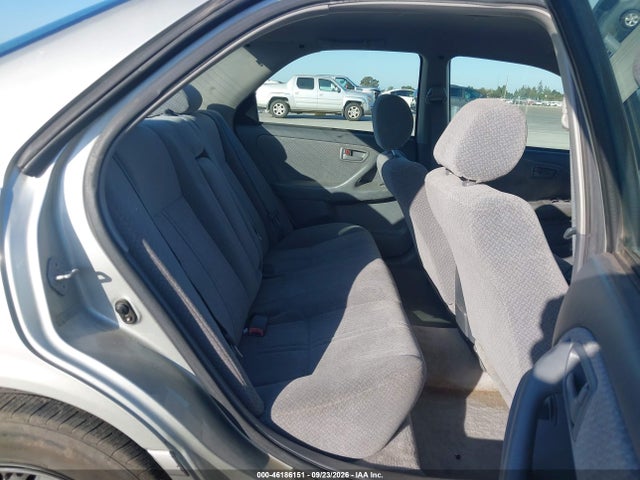 46186151 :رقم المزاد ، JT2BF22K710303966 vin ، 2001 Toyota Camry Le V6 مزاد بيع