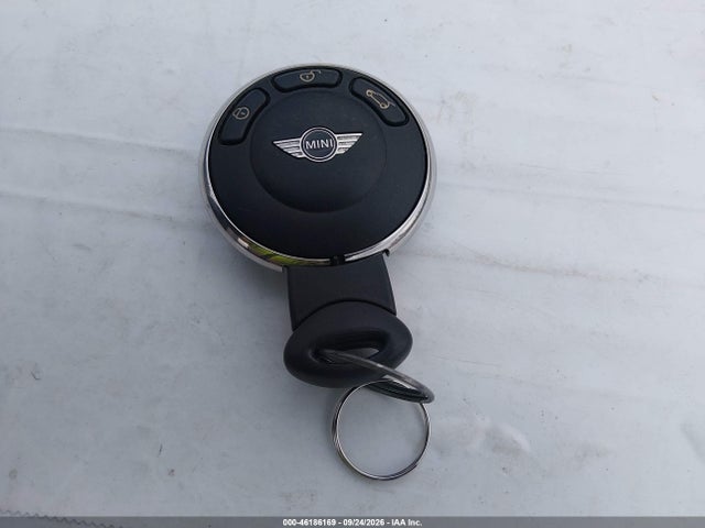 2013 Mini Cooper მანქანა იყიდება აუქციონზე, vin: WMWSS9C57DWN98425, აუქციონის ნომერი: 46186169