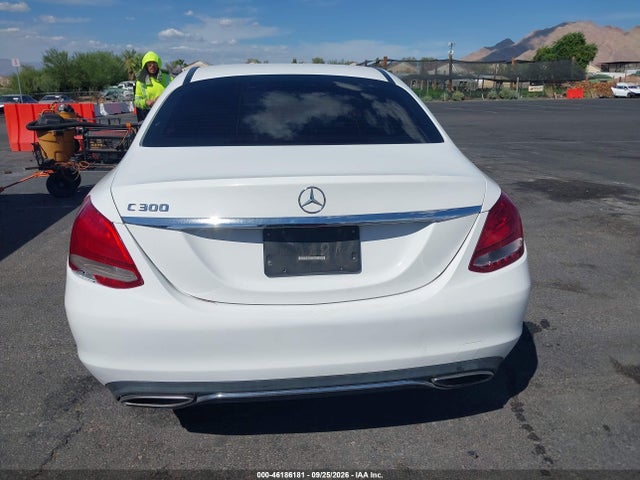 46186181 :رقم المزاد ، 55SWF4JB6HU211019 vin ، 2017 Mercedes-benz C 300 مزاد بيع