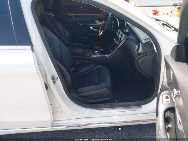 46186181 :رقم المزاد ، 55SWF4JB6HU211019 vin ، 2017 Mercedes-benz C 300 مزاد بيع