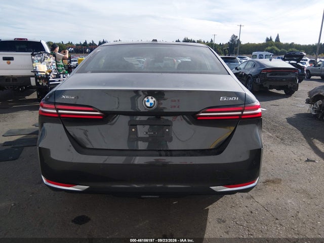 2027 Bmw 530i მანქანა იყიდება აუქციონზე, vin: WBA53FJ03VCY36807, აუქციონის ნომერი: 46186197