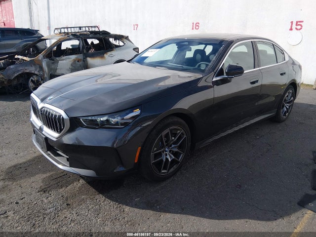 2027 Bmw 530i მანქანა იყიდება აუქციონზე, vin: WBA53FJ03VCY36807, აუქციონის ნომერი: 46186197