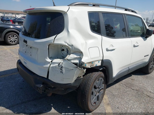 ZACCJBAB7JPH89877 Jeep Renegade Upland Edition 4x4