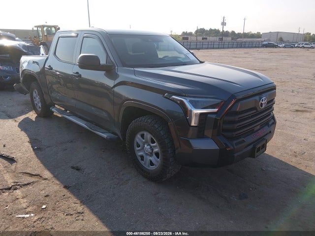 2025 Toyota Tundra Sr მანქანა იყიდება აუქციონზე, vin: 5TFKB5AB1SX047869, აუქციონის ნომერი: 46186250