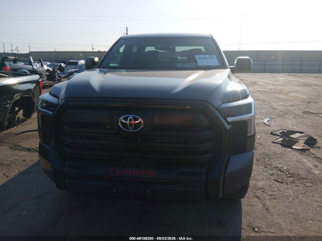 2025 Toyota Tundra Sr მანქანა იყიდება აუქციონზე, vin: 5TFKB5AB1SX047869, აუქციონის ნომერი: 46186250