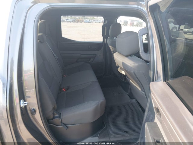 2025 Toyota Tundra Sr მანქანა იყიდება აუქციონზე, vin: 5TFKB5AB1SX047869, აუქციონის ნომერი: 46186250