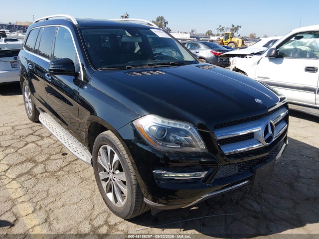 2015 Mercedes-benz Gl 450 4matic მანქანა იყიდება აუქციონზე, vin: 4JGDF6EE7FA443056, აუქციონის ნომერი: 46186287