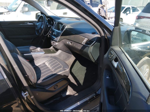 2015 Mercedes-benz Gl 450 4matic მანქანა იყიდება აუქციონზე, vin: 4JGDF6EE7FA443056, აუქციონის ნომერი: 46186287