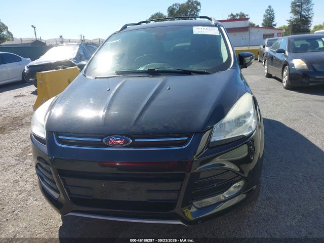46186297 :رقم المزاد ، 1FMCU0JX1EUB99326 vin ، 2014 Ford Escape Titanium مزاد بيع