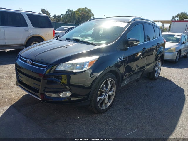 46186297 :رقم المزاد ، 1FMCU0JX1EUB99326 vin ، 2014 Ford Escape Titanium مزاد بيع