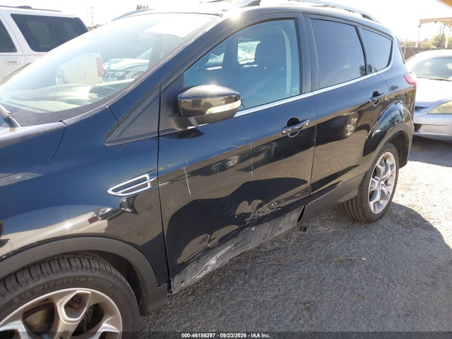 46186297 :رقم المزاد ، 1FMCU0JX1EUB99326 vin ، 2014 Ford Escape Titanium مزاد بيع