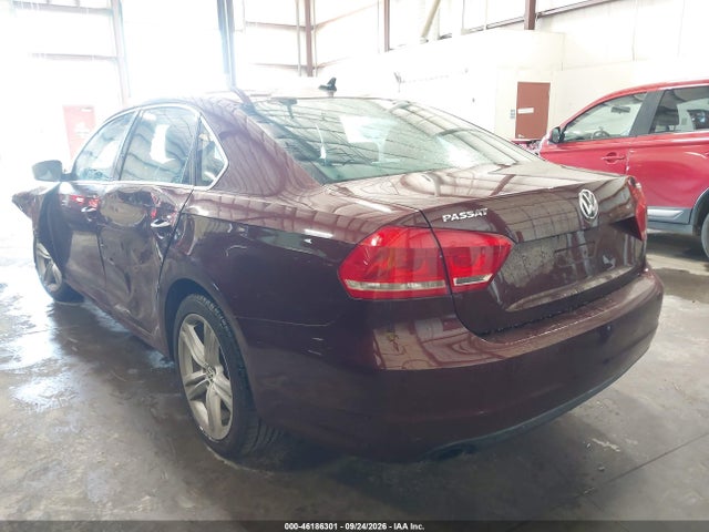 1VWBS7A3XEC035698 Volkswagen Passat 1.8t Se