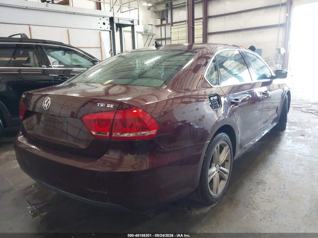 1VWBS7A3XEC035698 Volkswagen Passat 1.8t Se