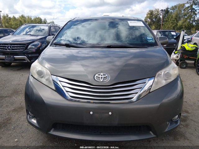 46186331 :رقم المزاد ، 5TDYK3DC6BS053465 vin ، 2011 Toyota Sienna Limited V6 مزاد بيع