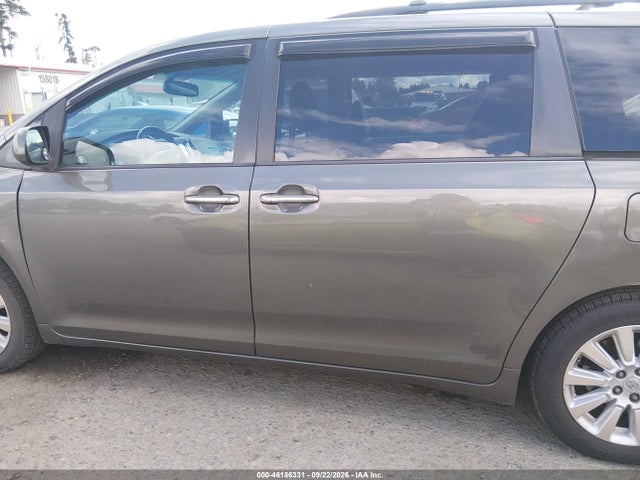 46186331 :رقم المزاد ، 5TDYK3DC6BS053465 vin ، 2011 Toyota Sienna Limited V6 مزاد بيع