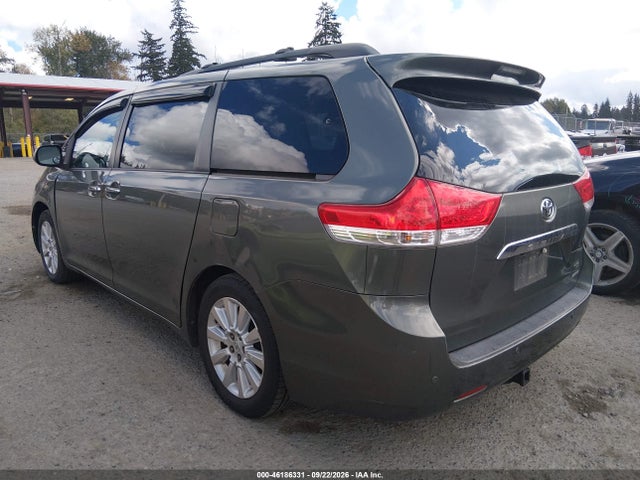 46186331 :رقم المزاد ، 5TDYK3DC6BS053465 vin ، 2011 Toyota Sienna Limited V6 مزاد بيع