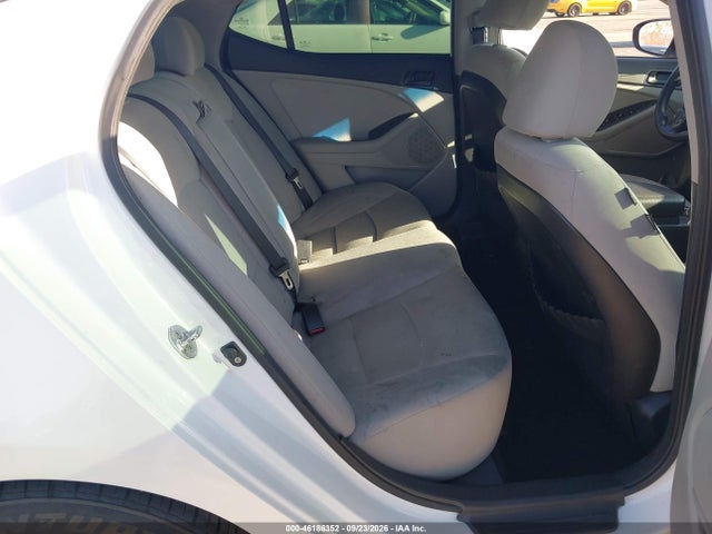 KIA Optima Lx 2014 KNAGM4A74E5510669 Image 8