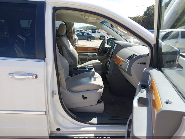 2008 Chrysler Town & Country Limited მანქანა იყიდება აუქციონზე, vin: 2A8HR64X18R723370, აუქციონის ნომერი: 46186383