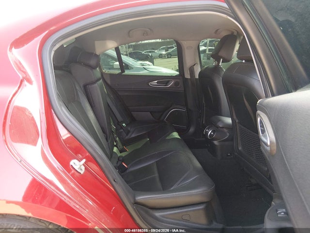 Alfa Romeo Giulia Ti Rwd 2018 ZARFAECN3J7576675 Image 8