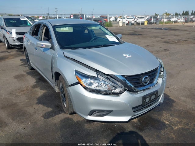 2016 Nissan Altima 2.5 S მანქანა იყიდება აუქციონზე, vin: 1N4AL3AP9GN376790, აუქციონის ნომერი: 46186397
