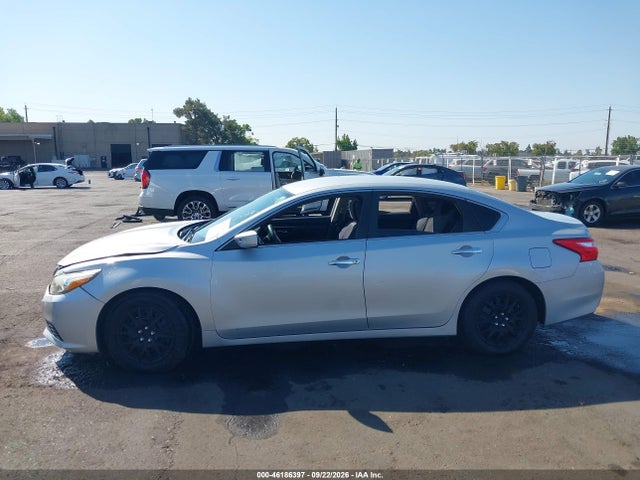 2016 Nissan Altima 2.5 S მანქანა იყიდება აუქციონზე, vin: 1N4AL3AP9GN376790, აუქციონის ნომერი: 46186397