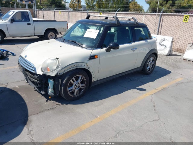 2011 Mini Cooper მანქანა იყიდება აუქციონზე, vin: WMWSU3C52BT093429, აუქციონის ნომერი: 46186418