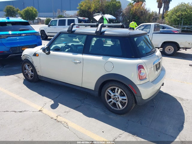 2011 Mini Cooper მანქანა იყიდება აუქციონზე, vin: WMWSU3C52BT093429, აუქციონის ნომერი: 46186418
