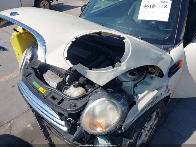 2011 Mini Cooper მანქანა იყიდება აუქციონზე, vin: WMWSU3C52BT093429, აუქციონის ნომერი: 46186418