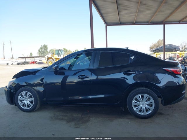 Toyota YARIS L 2019 3MYDLBYVXKY521435 Image 14