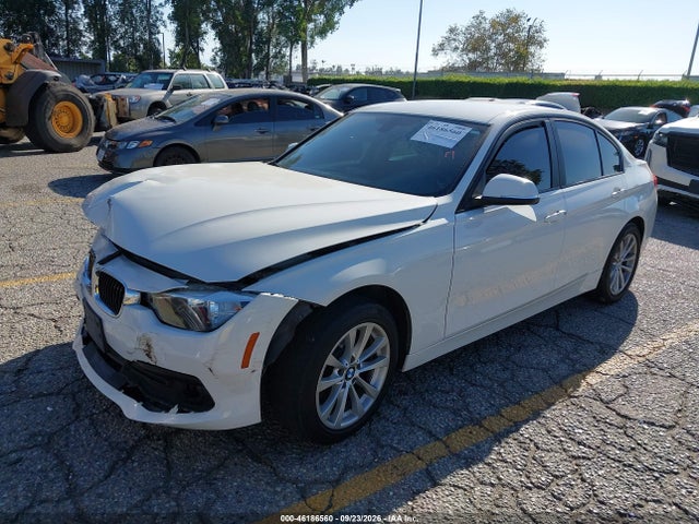 2017 Bmw 320i მანქანა იყიდება აუქციონზე, vin: WBA8A9C53HK619894, აუქციონის ნომერი: 46186560